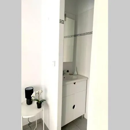 Апартаменты Confort Centre-ville St Roch - Maconciergerie34 *