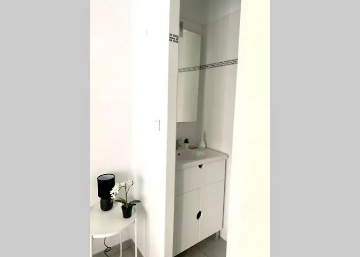 Appartement Confort Centre-ville St Roch - Maconciergerie34 *